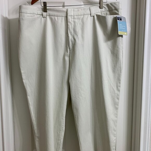 Dockers Brand Women's Light Khaki Color Capri Pants, Size 22W, NWT - Picture 3 of 7